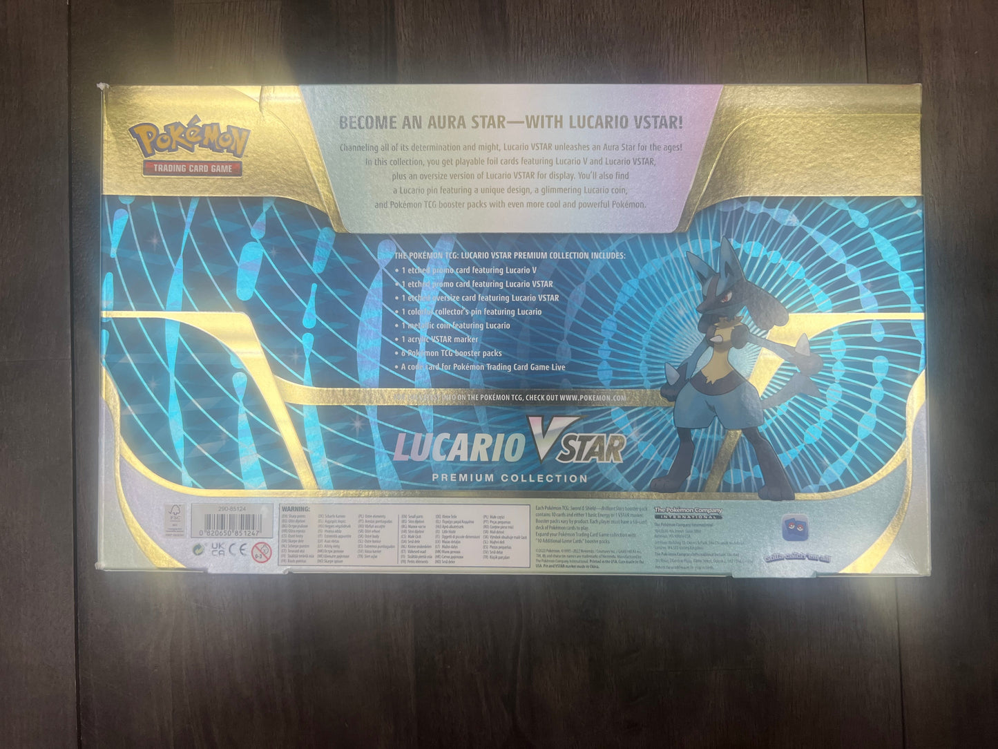 Pokémon TCG: Lucario VSTAR Premium Collection