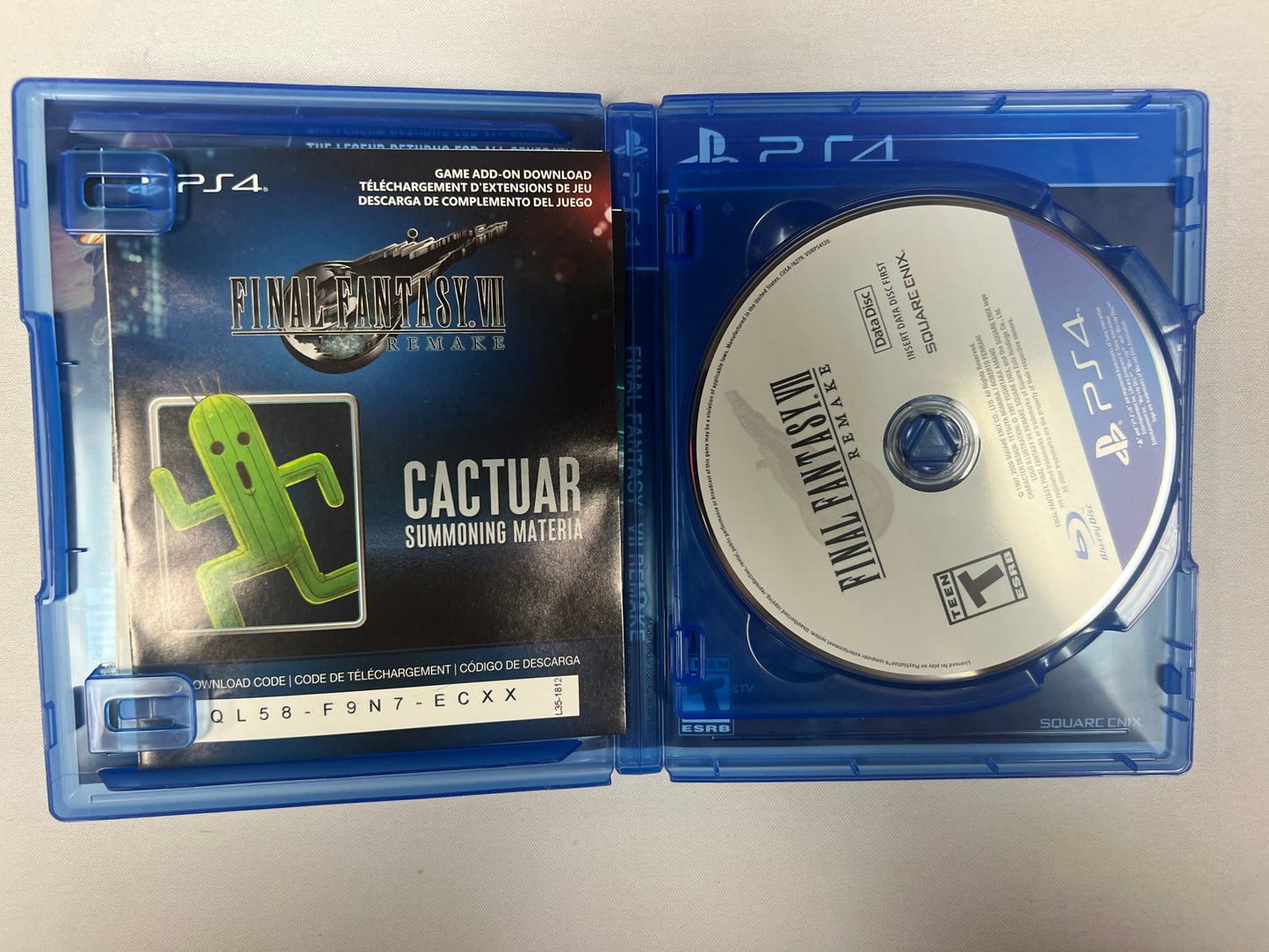 Playstation: Final Fantast VII Remake Deluxe Edition